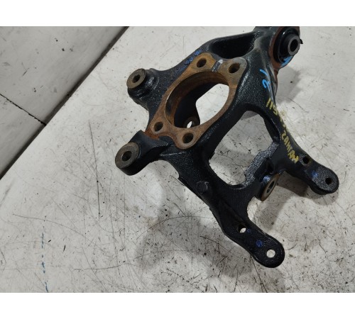 Кулак поворотный задний левый