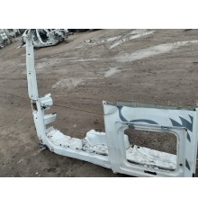 Левый порог кабины со стойкой лобового стекла