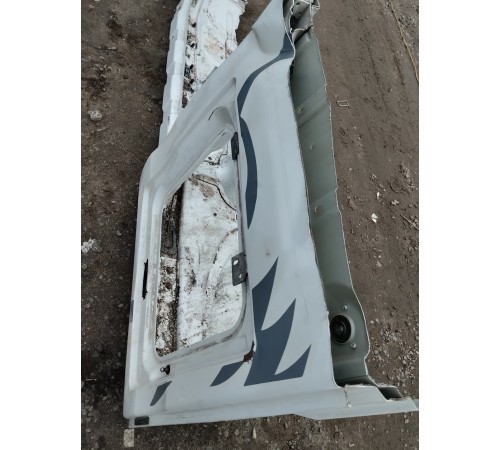 Левый порог кабины со стойкой лобового стекла