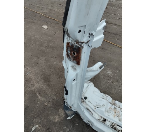 Левый порог кабины со стойкой лобового стекла