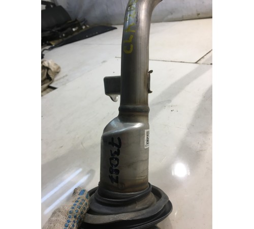 Горловина топливного бака