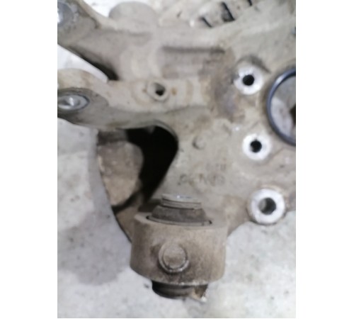 Кулак поворотный задний правый