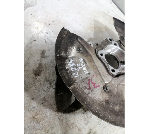 Кулак поворотный задний правый