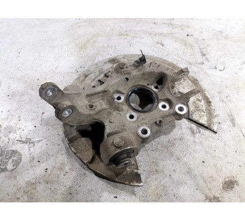 Кулак поворотный задний правый