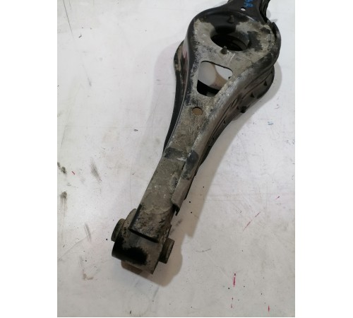 Рычаг задний правый