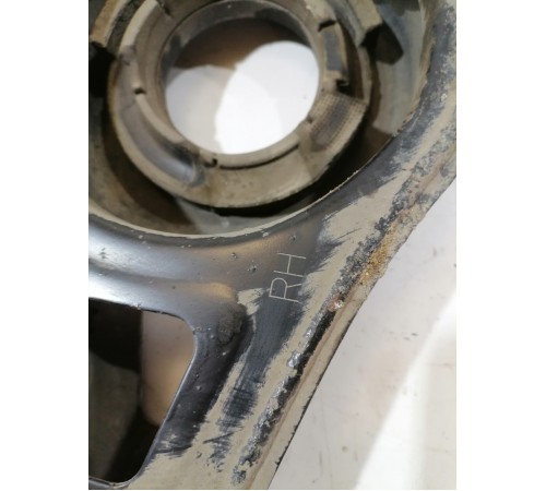 Рычаг задний правый