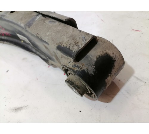 Рычаг задний правый