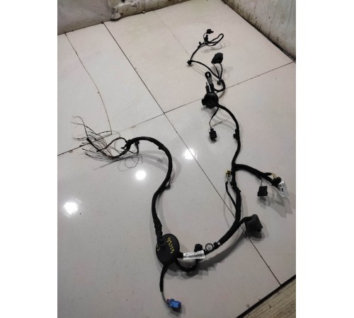 Электропроводка двери (передняя, правая)