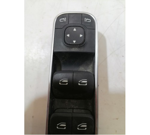 Блок управления стеклоподъёмниками передний левый