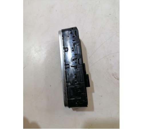 Блок управления стеклоподъёмниками передний левый