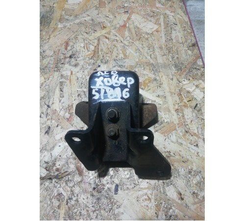 Опора двигателя Левая