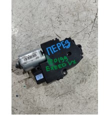 Моторчик панорамной крыши люка передний