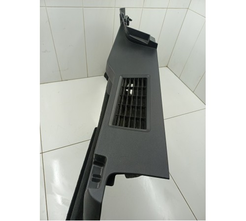 Обшивка багажника левая