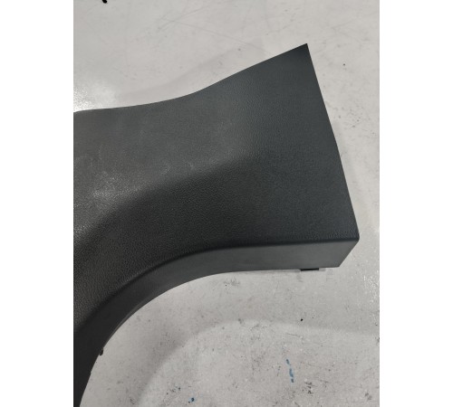 Накладка стойки передняя правая