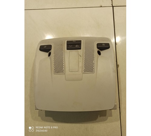 Плафон внутреннего освещения(центральный)