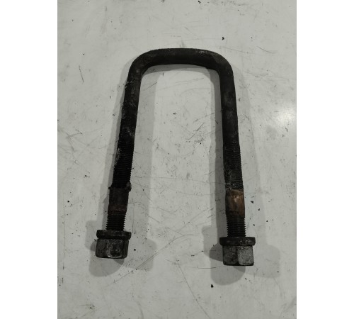 Скоба крепежная рессоры левая