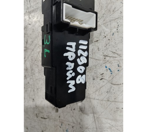 Кнопка стеклоподъемника задняя левая