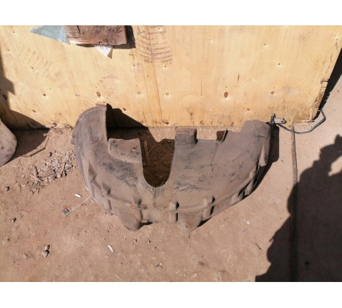 Подкрылок задний правый,локер