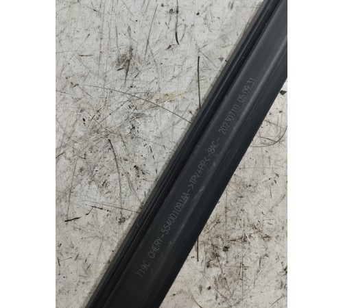 Уплотнитель стекла задний правый