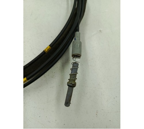 Трос лючка бензобака