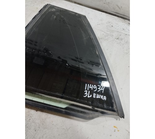 Глухое стекло заднее левое,форточка