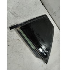 Глухое стекло заднее левое,форточка