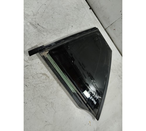 Глухое стекло заднее левое,форточка