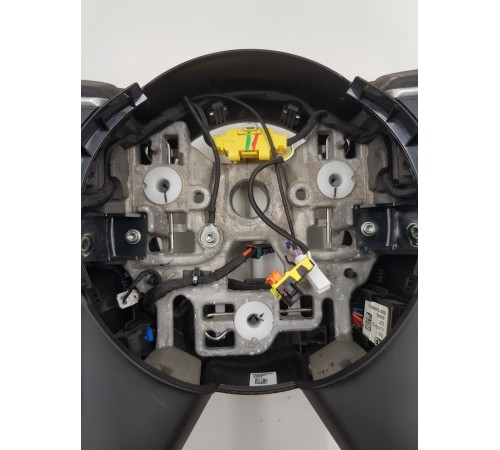 Рулевое колесо (руль)