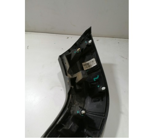 Накладка арки крыла задняя левая