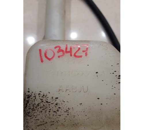 Бачок омывателя лобового стекла