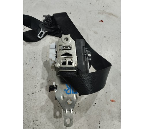 Ремень безопасности (передний правый)