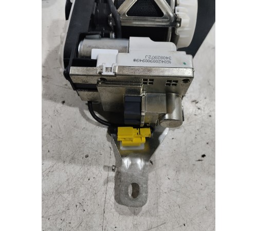 Ремень безопасности (передний правый)