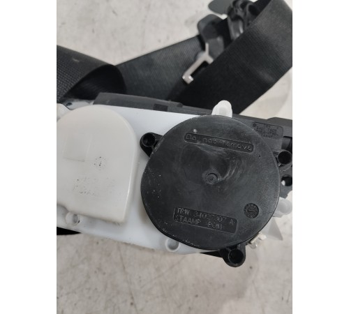 Ремень безопасности (передний правый)