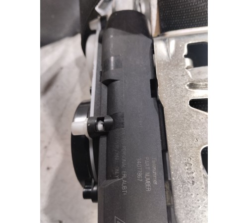 Ремень безопасности (передний правый)