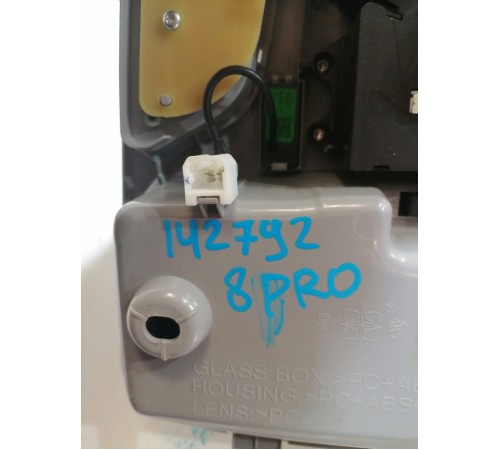 Плафон салона передний