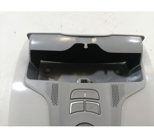 Плафон салона передний