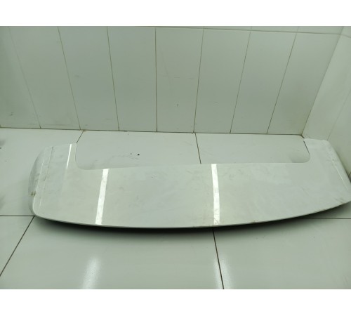 Спойлер крышки двери багажника