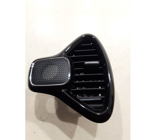 Воздушный дефлектор правый