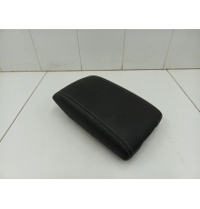 Подлокотник центральной консоли