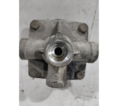 Клапан тормозной системы