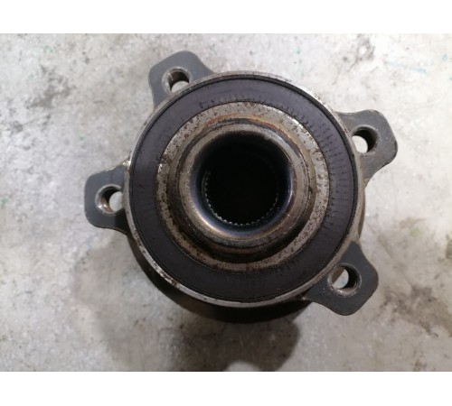 Ступица колеса передняя в сборе