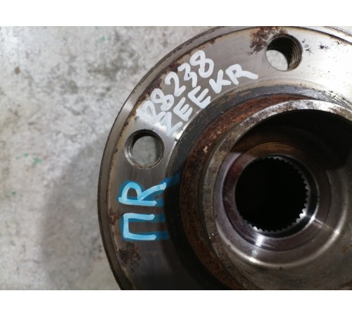 Ступица колеса передняя в сборе