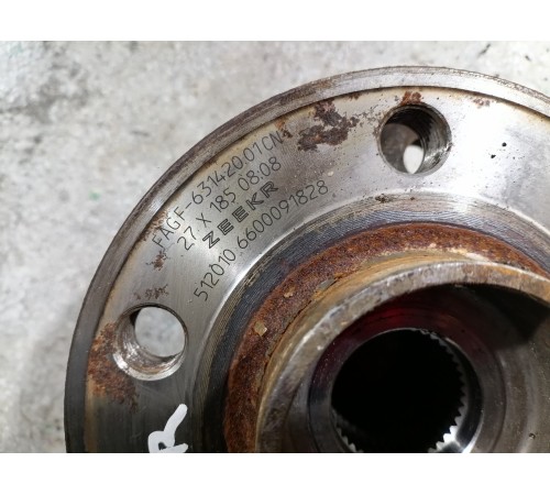 Ступица колеса передняя в сборе