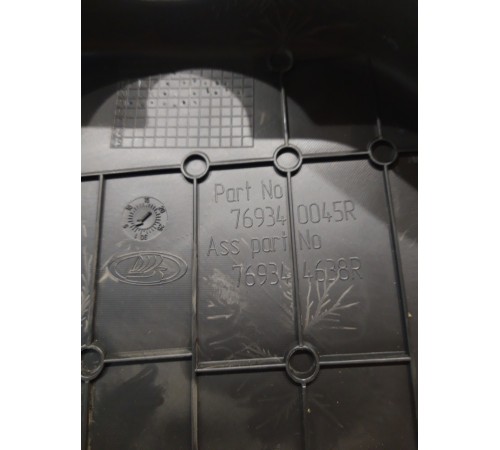 Накладка (пластик) салона задняя правая