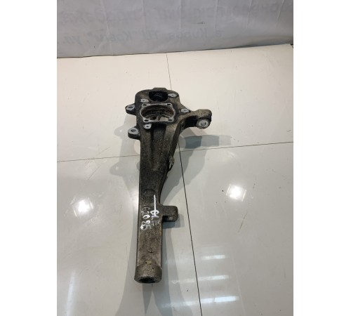 Кулак поворотный (левый)