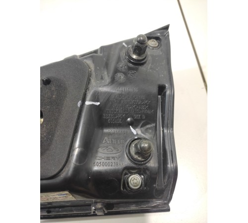 Фонарь крышки багажника левый внутренний