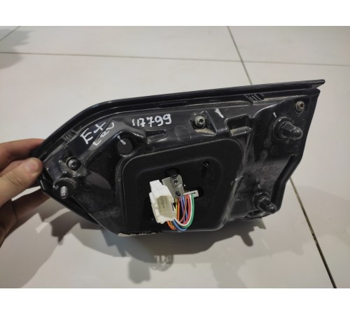 Фонарь крышки багажника левый внутренний