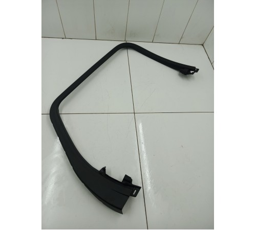 Накладка рамки стекла задняя левая