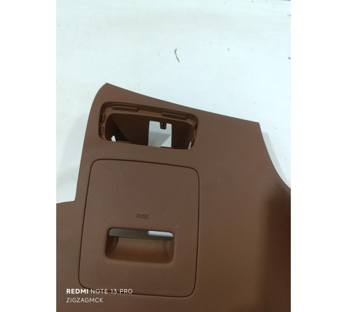 Накладка торпедо левая