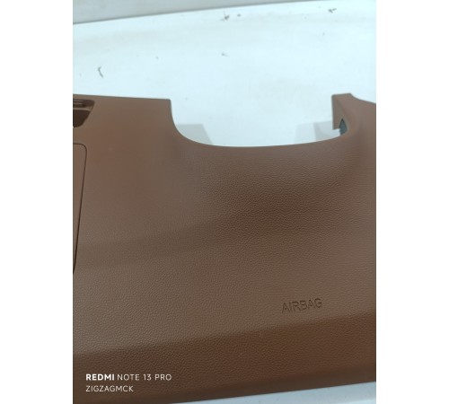 Накладка торпедо левая